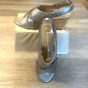 Clarks Women Wedge Cork  Heel Sandals MARGEE EVE Metallic Silver Leather 9 1/2 W